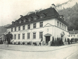 Edificio per gli operai della fabbrica Von Roll a Klus, decennio 1920-1930.