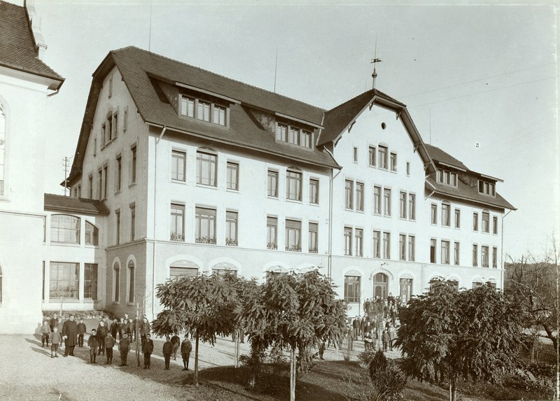 Kantonale Erziehungs-Anstalt für schwachsinnige Kinder in Hohenrain/LU.