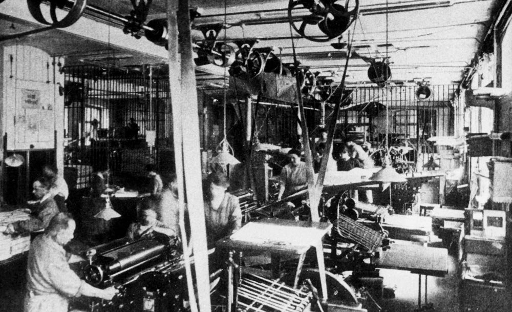 Factoryworkers, between 1900 and 1920, Swiss Social Archives Zurich. Reference: Sozarch_F_Fb-0016-02